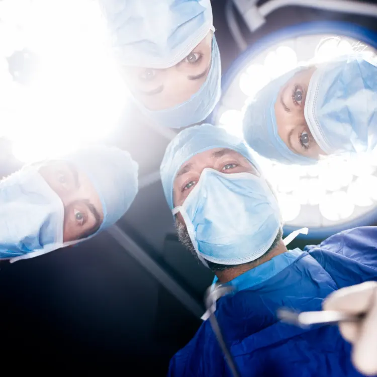 Mata gatal dan berair. Lingkaran gelap bawah mata (5) Mata gatal dan berair. Lingkaran gelap bawah mata (5)